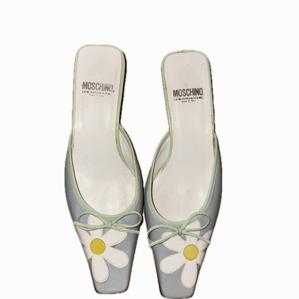 Vintage Moschino daisy mules